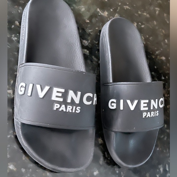 Givenchy slides - Picture 3 of 5